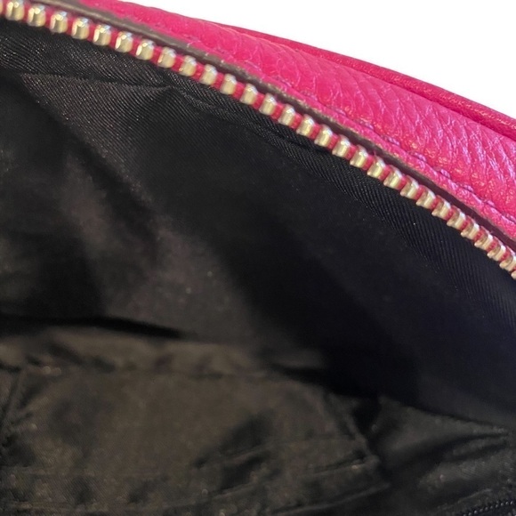Rebecca Minkoff Magenta Pink Leather Crossbody Bag – Stylish & Good Condition - Picture 7 of 8